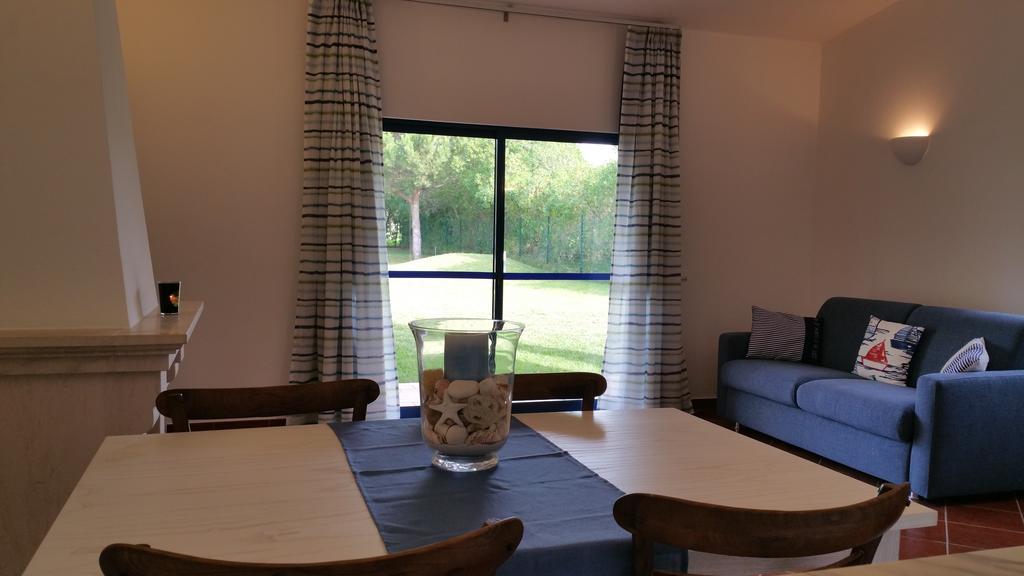Apartamentos Clube Da Bemposta Alvor Habitación foto