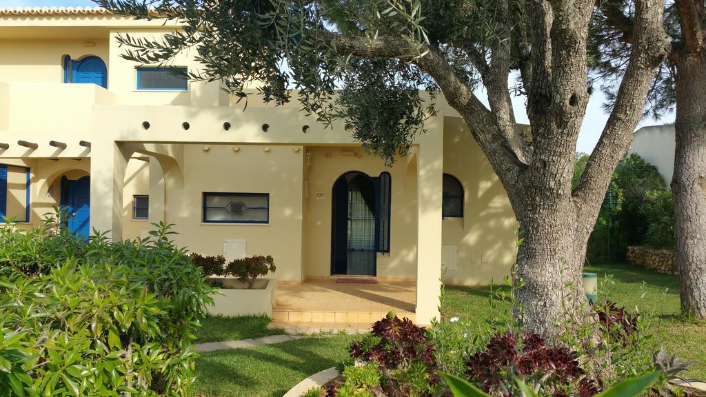 Apartamentos Clube Da Bemposta Alvor Habitación foto